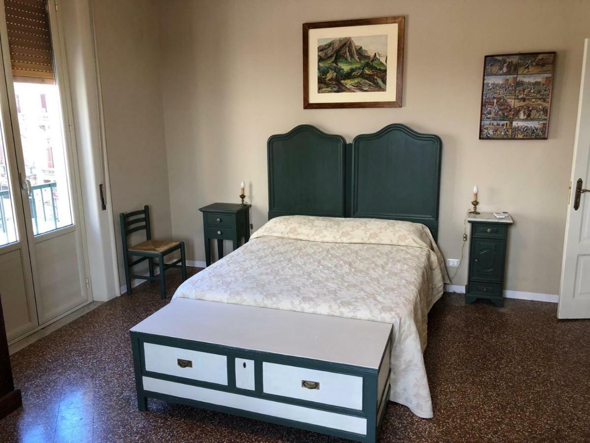 Al Teatro Biondo Guest House Палермо Екстериор снимка
