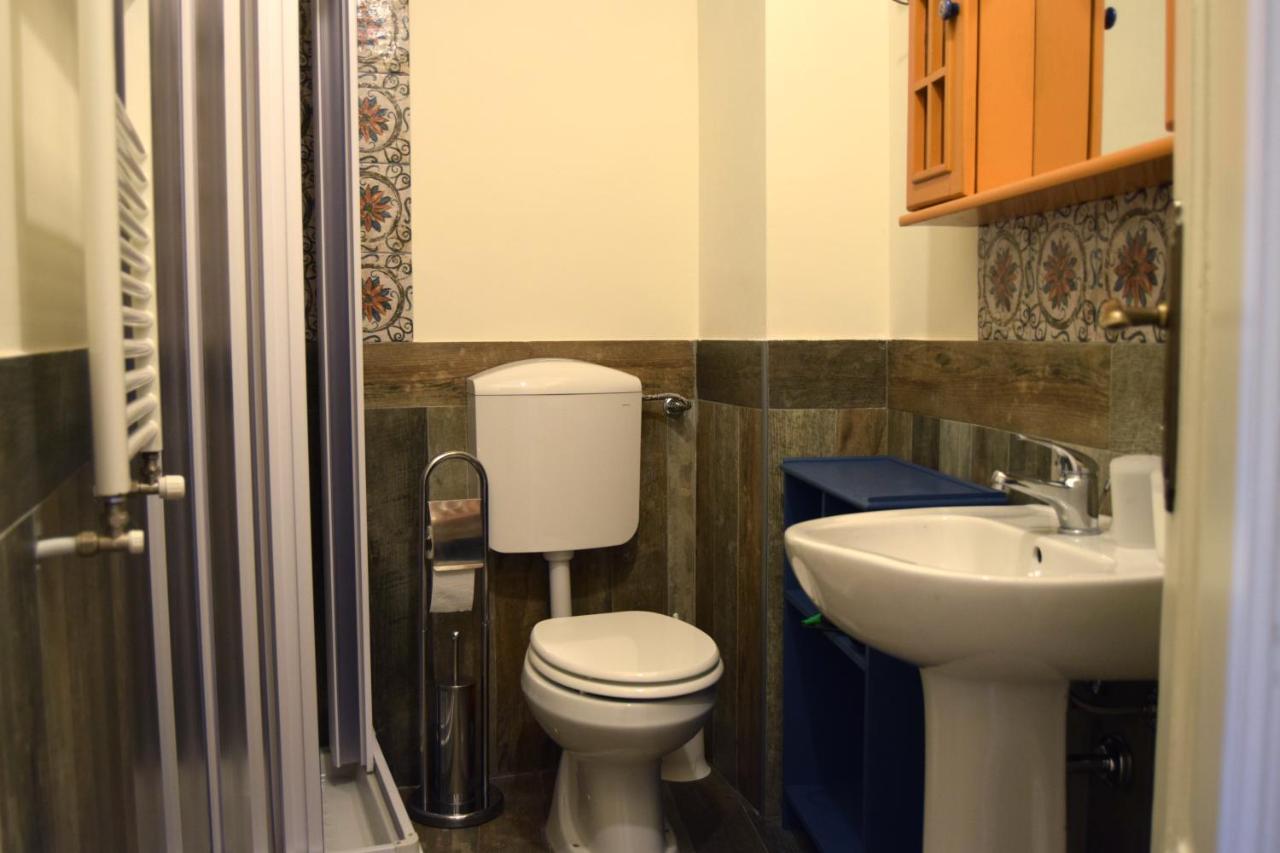 Al Teatro Biondo Guest House Палермо Екстериор снимка